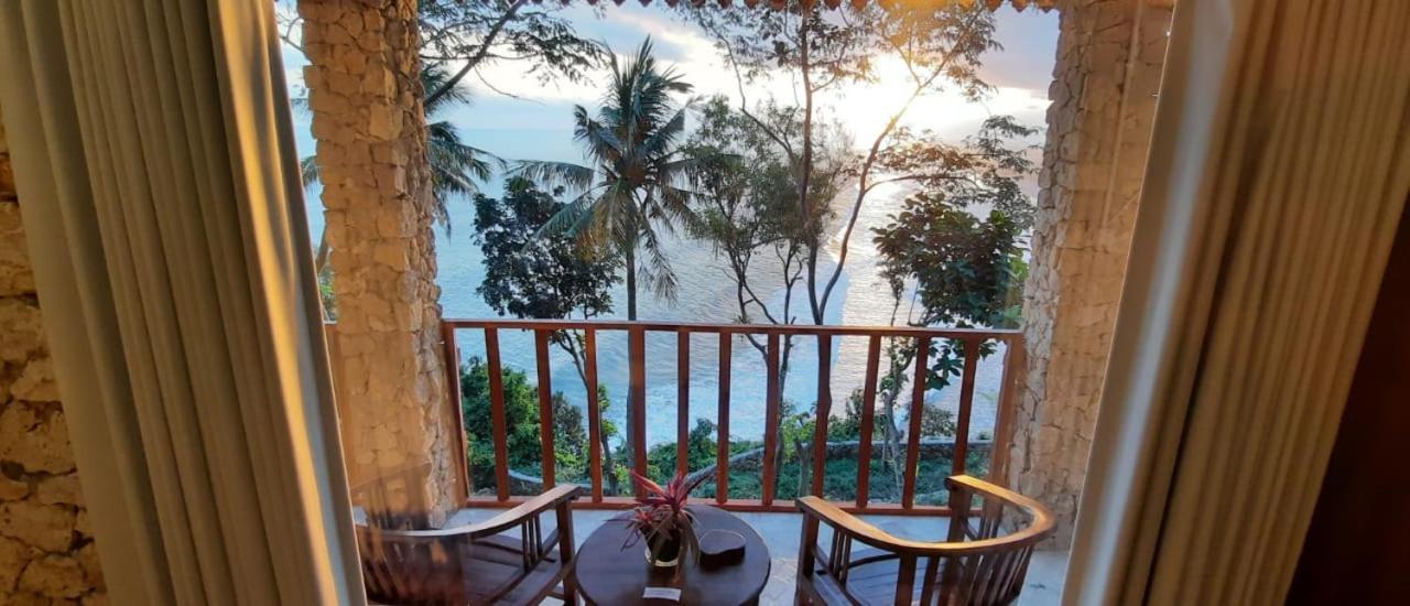 Edge Resort, Yogyakarta Паранґтрітіс Екстер'єр фото