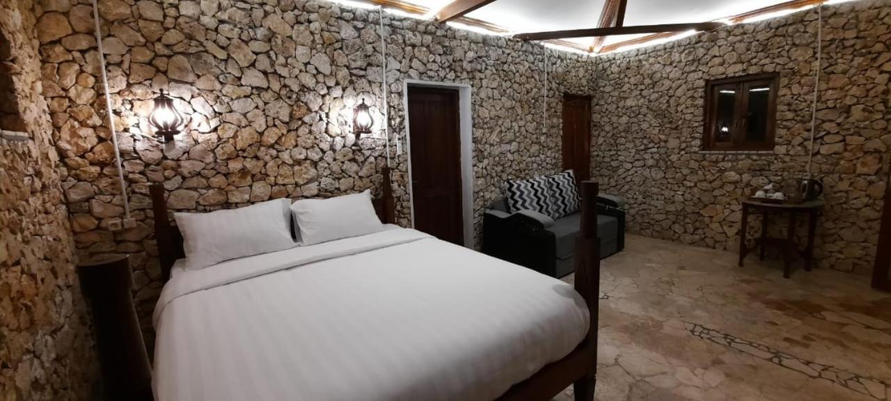 Edge Resort, Yogyakarta Паранґтрітіс Екстер'єр фото