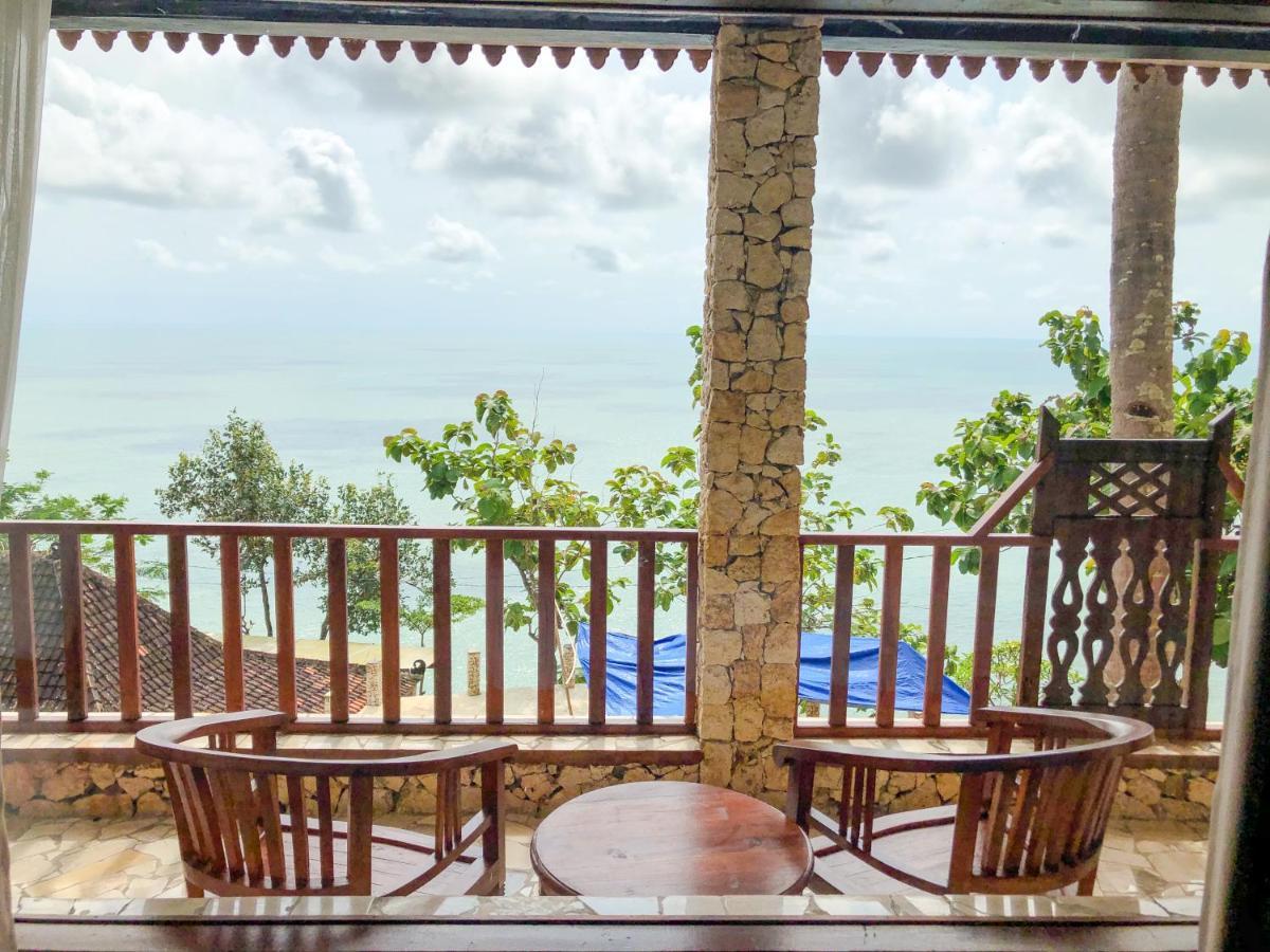 Edge Resort, Yogyakarta Паранґтрітіс Екстер'єр фото